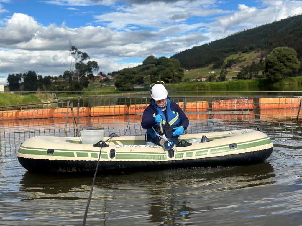 Toma de muestras en sitio para análisis ambiental